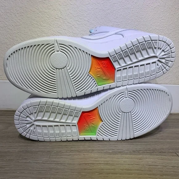 Nike SB Dunk Low Pro Be True LGBTQ Pride